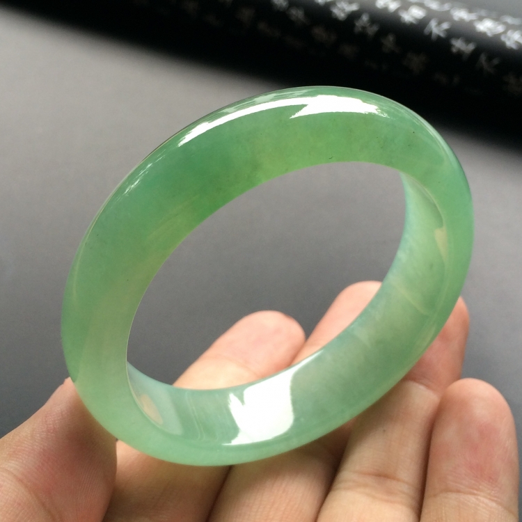 （超值推荐）糯冰种晴水手镯（55mm）