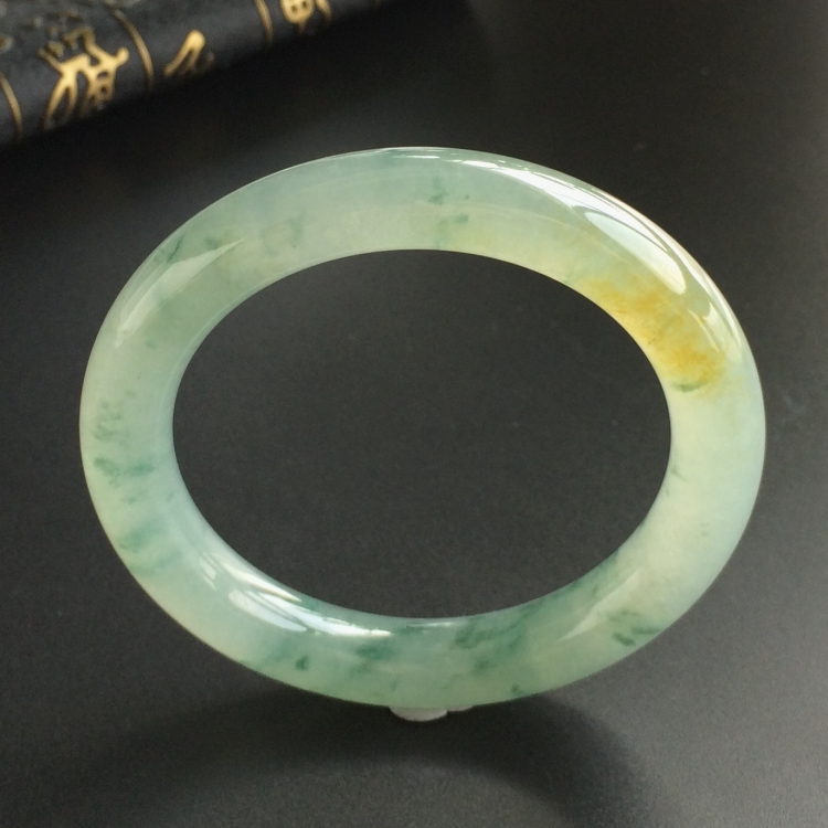 (超值推荐)冰种飘花略带黄翡圆条手镯(53.6mm)