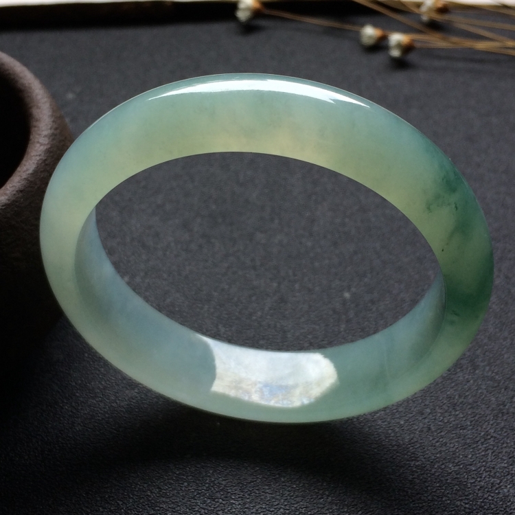 （超值推荐）冰种飘花手镯（56mm）