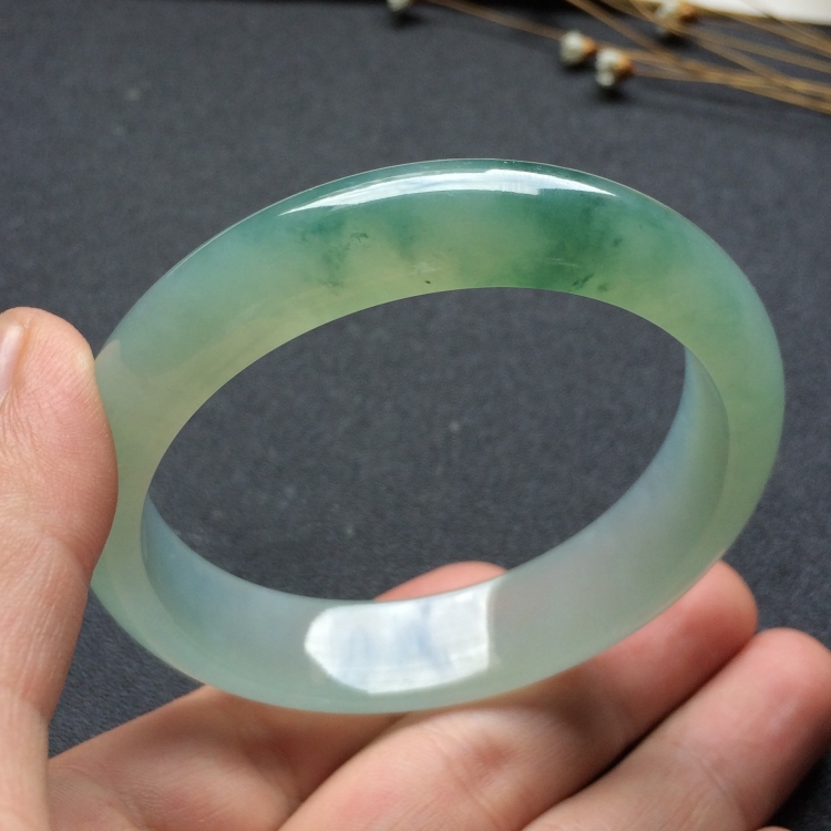 （超值推荐）冰种飘花手镯（56mm）