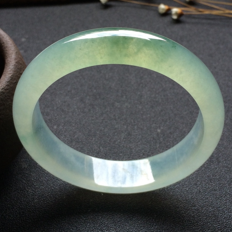 （超值推荐）冰种飘花手镯（56mm）