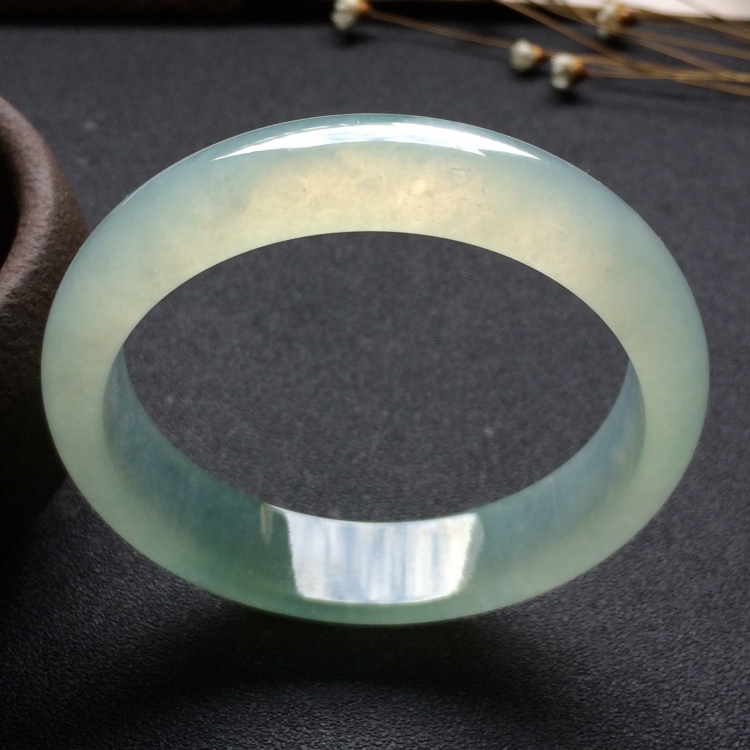 （超值推荐）冰种飘花手镯（56mm）