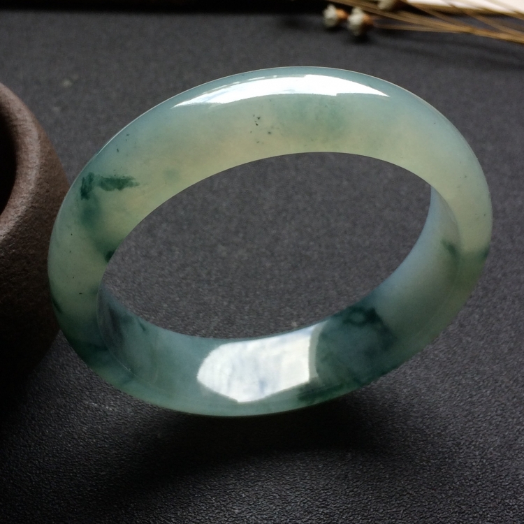 （超值推荐）糯冰种飘花手镯（57mm）