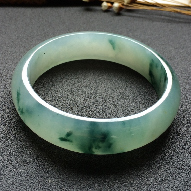 （超值推荐）糯冰种飘花手镯（57mm）