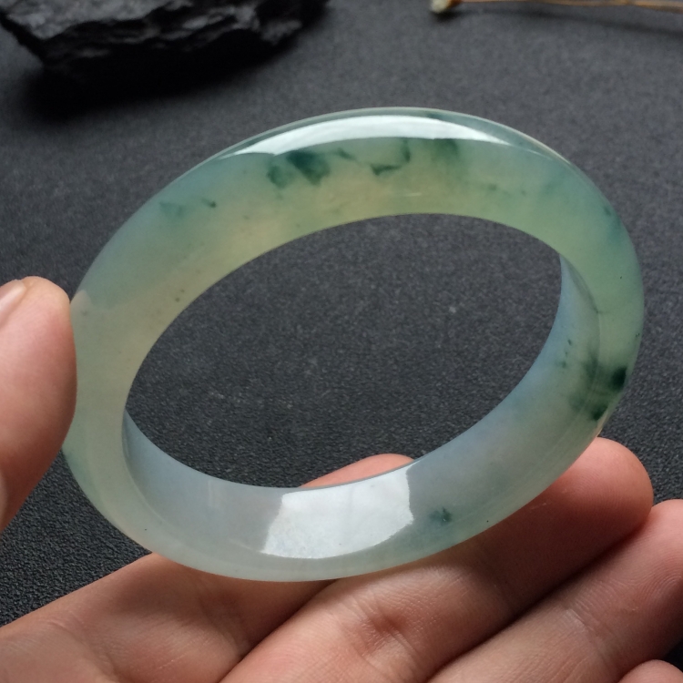 （超值推荐）冰种飘花手镯（55.1mm）