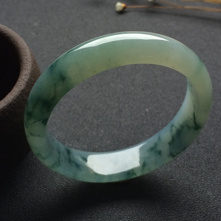 （超值推荐）糯冰种飘花手镯（55mm）