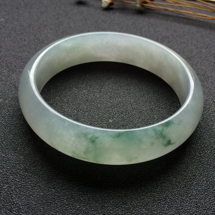 （超值推荐）糯冰种飘花手镯（58.3mm）