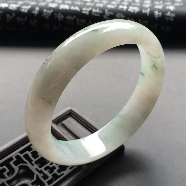 （超值推荐）糯冰种飘花手镯（58.5mm）