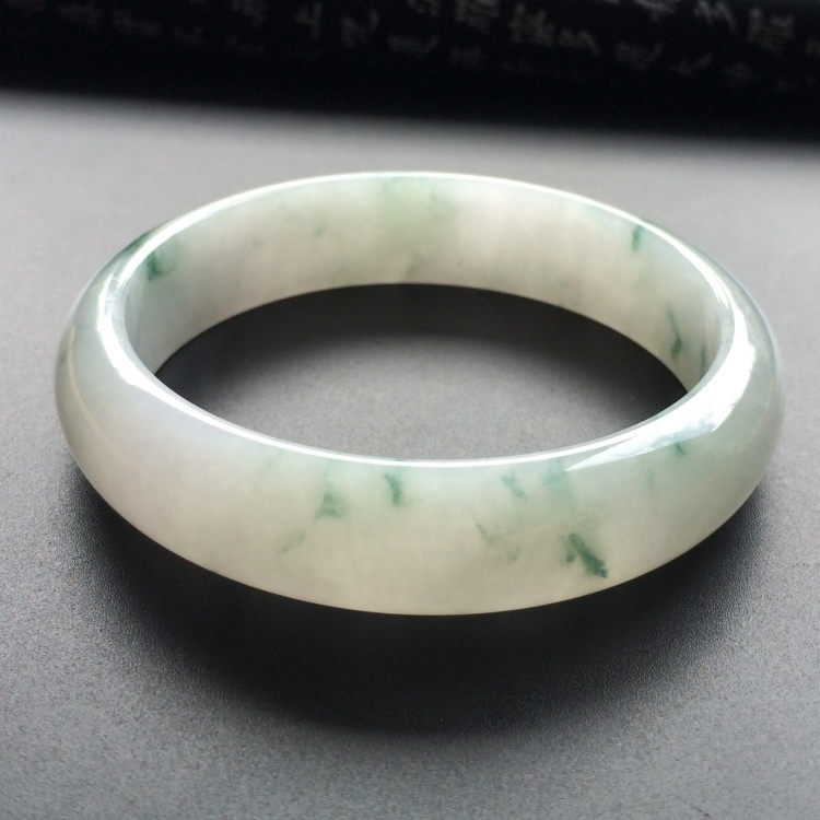 （超值推荐）糯冰种飘花手镯（58.5mm）