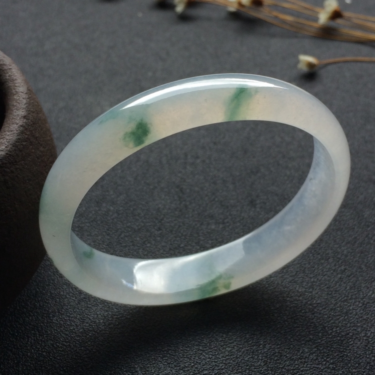 （超值推荐）冰种飘花贵妃镯（53mm-44.8mm）