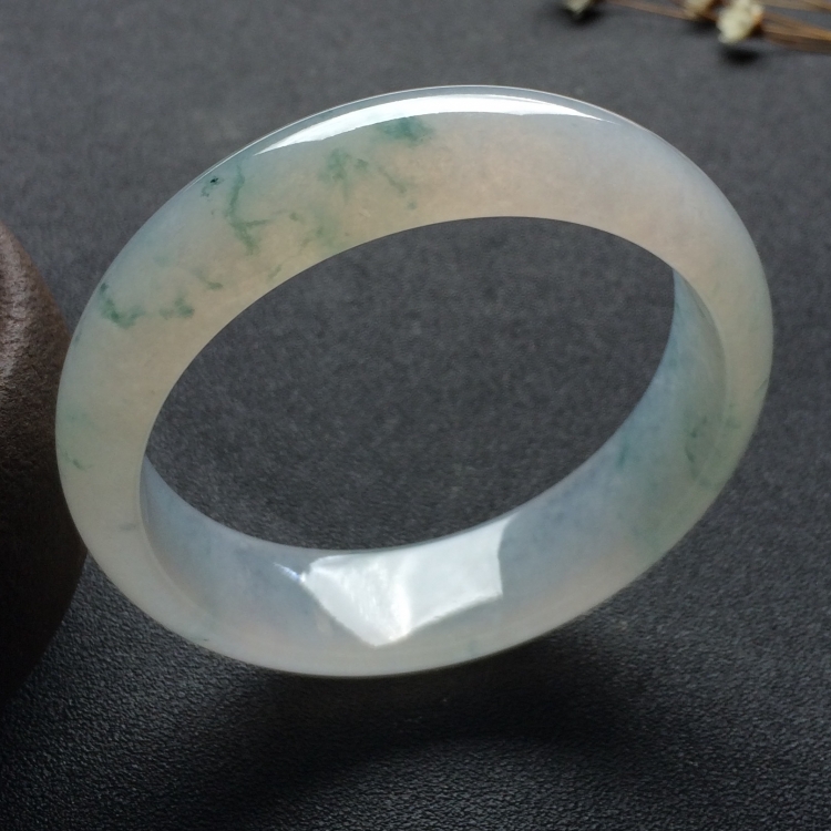 （超值推荐）冰种飘花手镯（56.7mm）