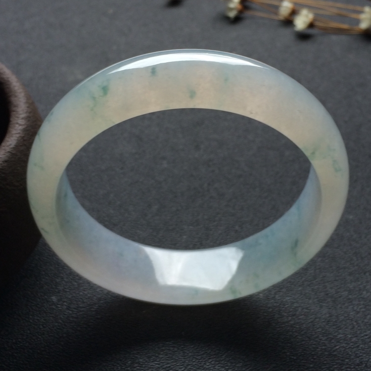 （超值推荐）冰种飘花手镯（56.7mm）