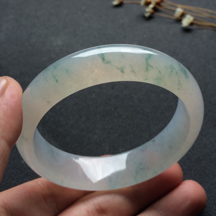 （超值推荐）冰种飘花手镯（56.7mm）