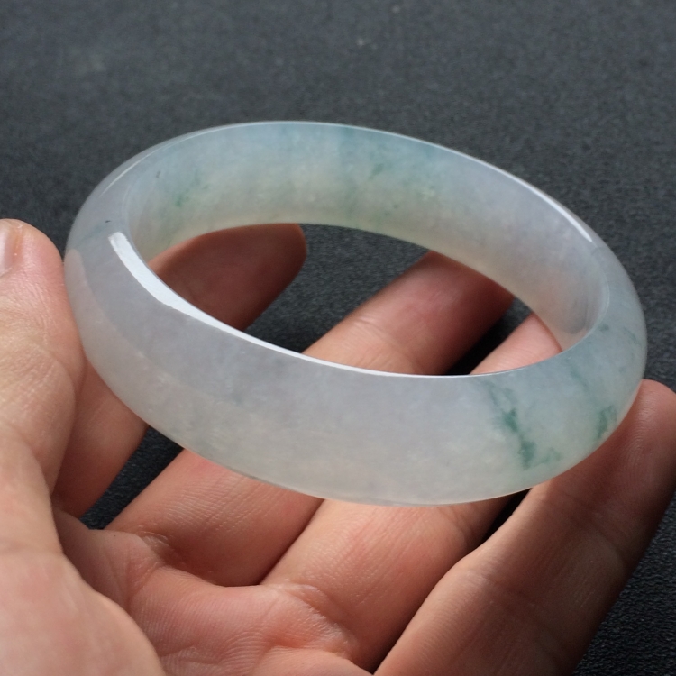 （超值推荐）冰种飘花手镯（56.7mm）