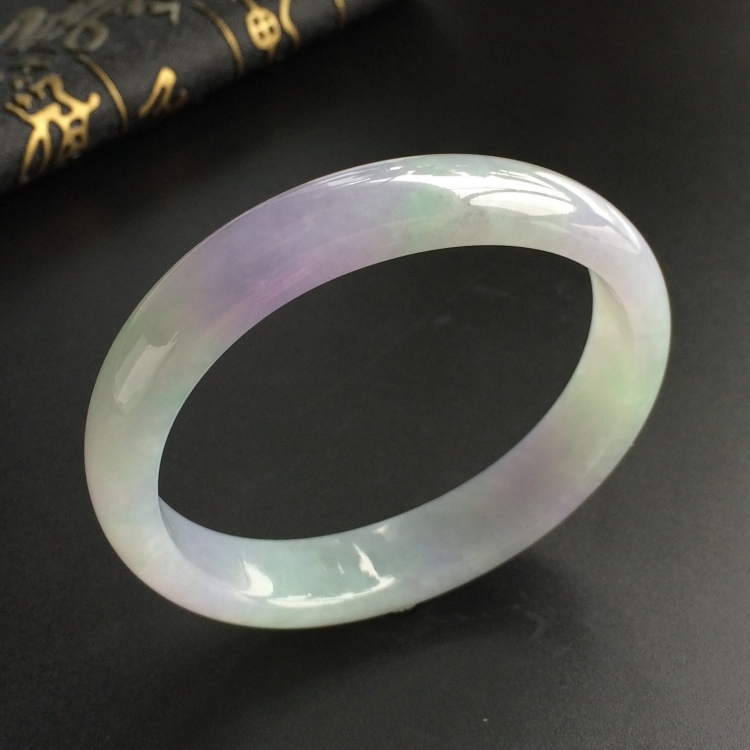 (超值推荐)糯冰种晴水紫罗兰贵妃镯(54.6mm-47.6mm)