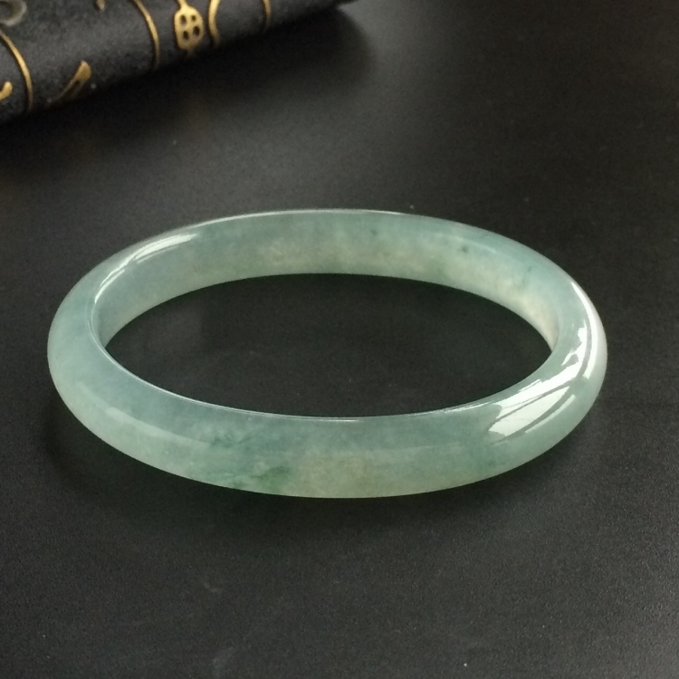 (超值推荐)冰种飘花贵妃镯(54mm-45.1mm)