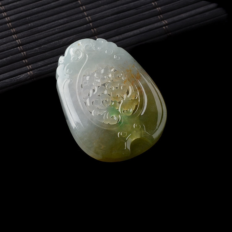 （超值推荐）糯冰种黄加绿花开富贵挂件
