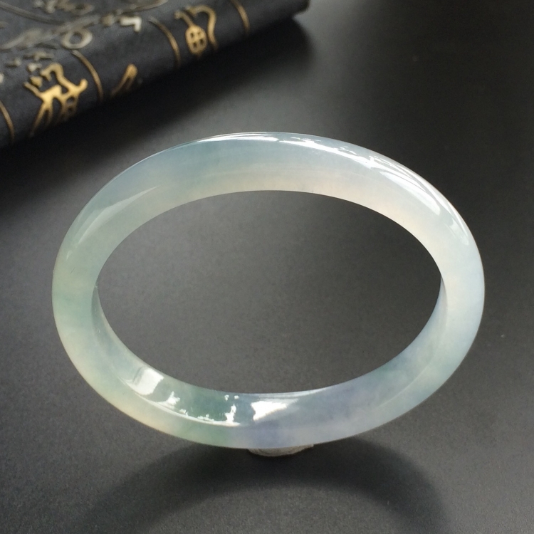 (超值推荐)冰种飘花贵妃镯(54.5mm-46.7mm)