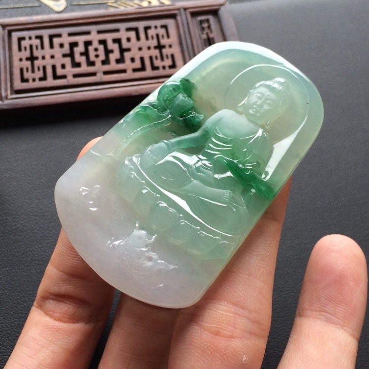 (超值推荐)冰种飘花度母/释迦牟尼挂件一对走