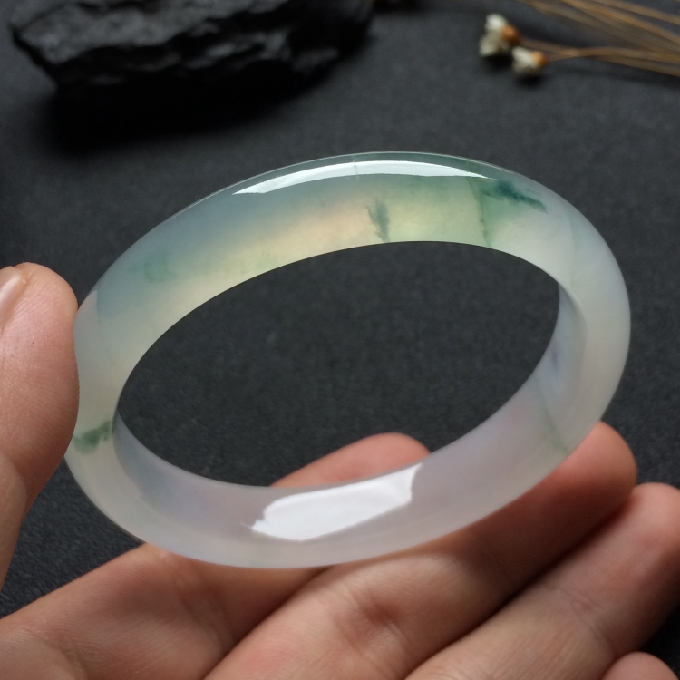 （超值推荐）冰种飘花贵妃镯（53mm-49mm）
