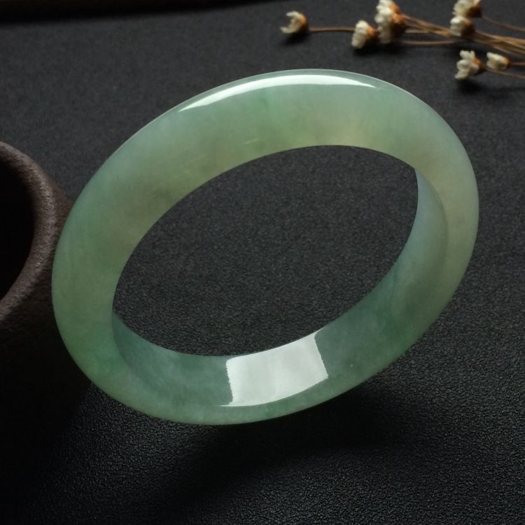 （超值推荐）糯冰种晴水手镯（58.1mm）