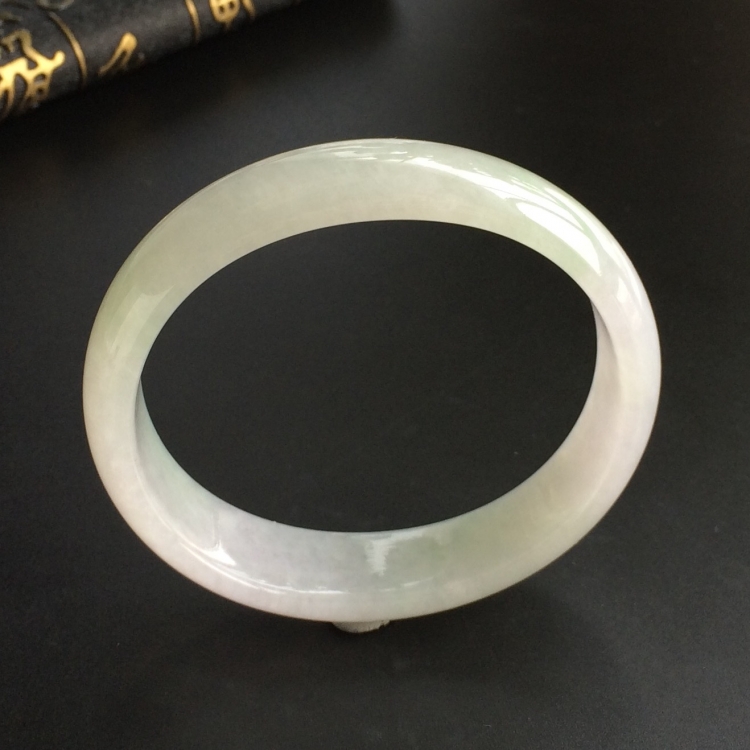 (超值推荐)糯冰种淡紫罗兰略飘花贵妃镯(56.2mm-48.8mm)