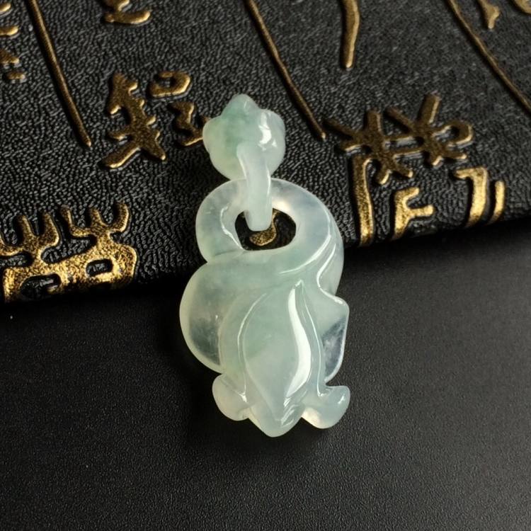(超值推荐)冰种晴水略飘花玉兰花挂件