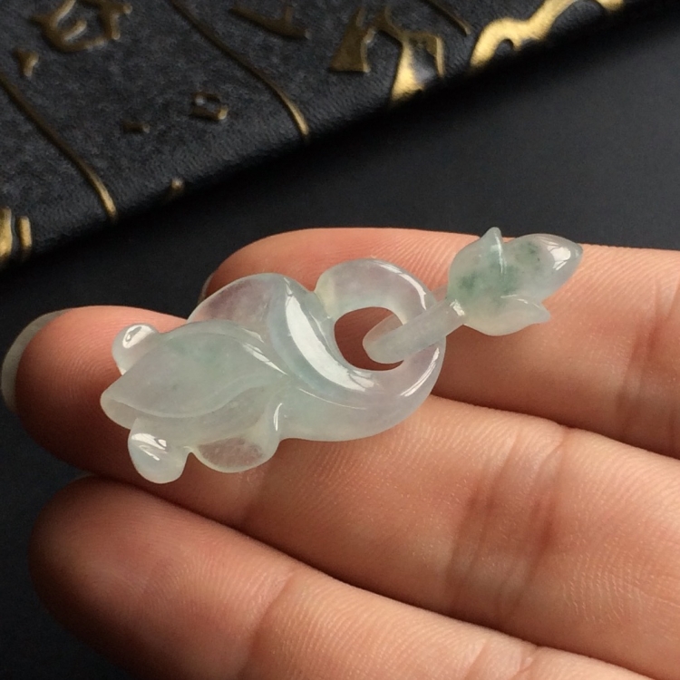 (超值推荐)冰种晴水略飘花玉兰花挂件