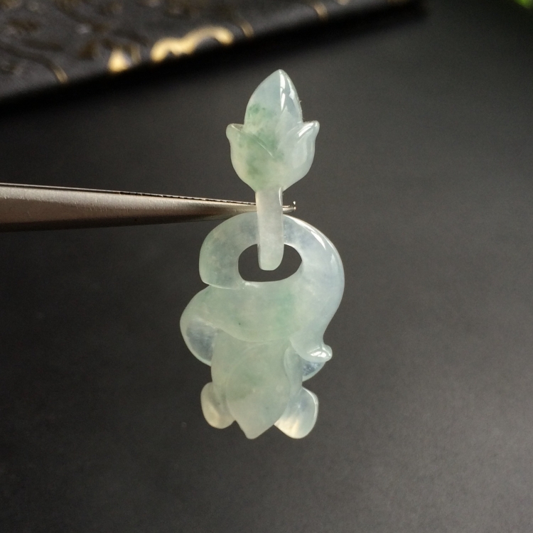 (超值推荐)冰种晴水略飘花玉兰花挂件