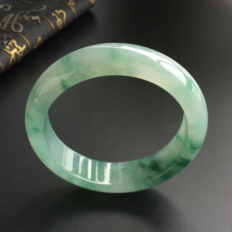 (超值推荐)糯冰种飘花手镯(57.7mm)