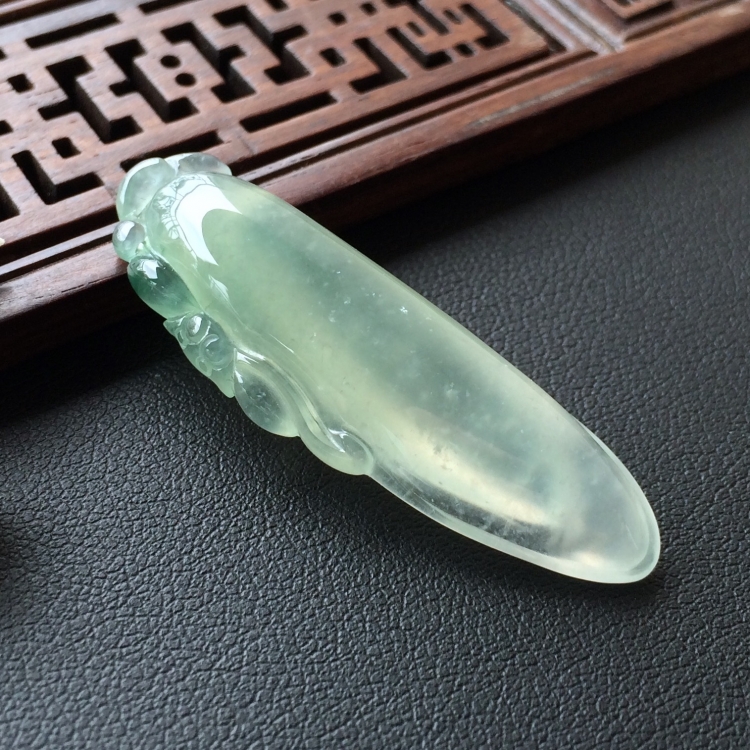 (超值推荐)冰种晴水略飘花福瓜挂件