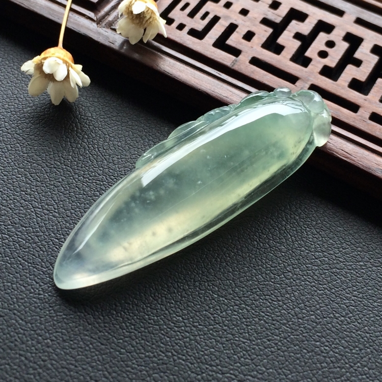 (超值推荐)冰种晴水略飘花福瓜挂件