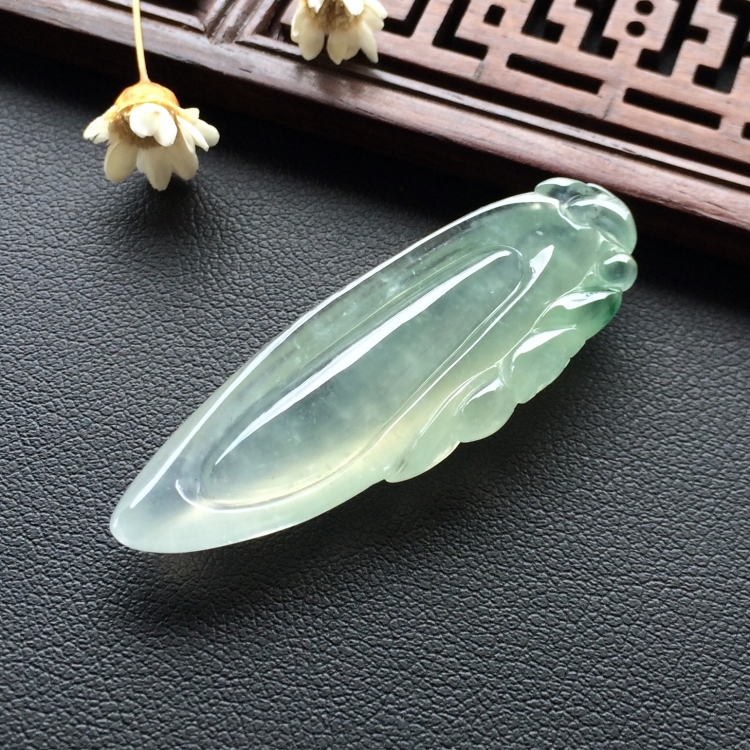 (超值推荐)冰种晴水略飘花福瓜挂件