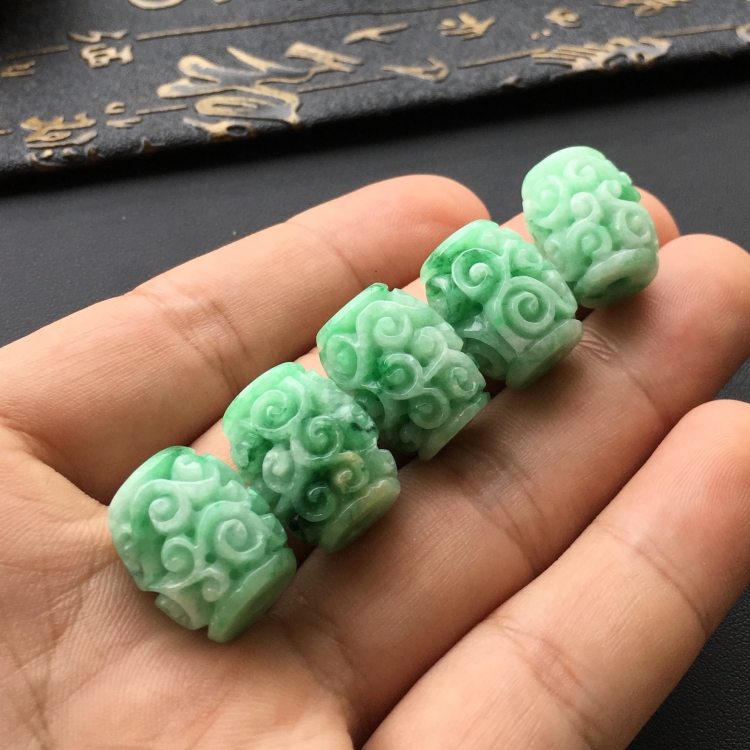 (超值推荐)细糯种略飘翠仿古路路通挂件一批走