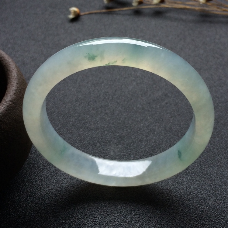 （超值推荐）冰种飘花手镯（56.3mm）