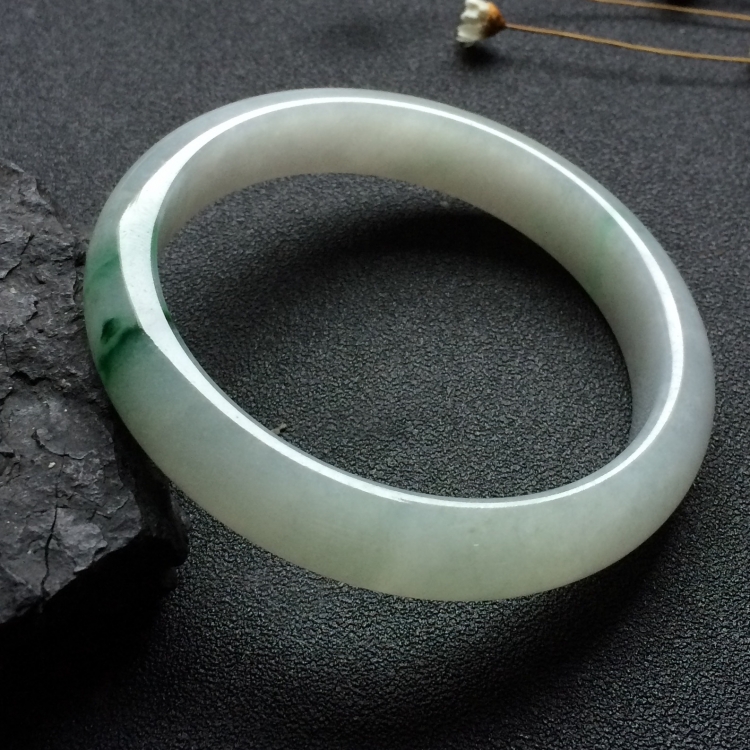 （超值推荐）糯冰种飘花手镯（57.6mm）