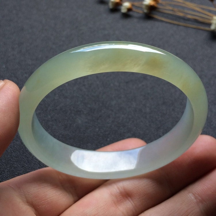 （超值推荐）冰种晴水贵妃镯（53.6mm-47.4mm）