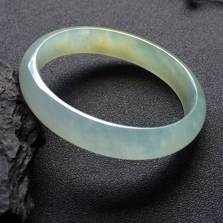 （超值推荐）冰种晴水贵妃镯（53.6mm-47.4mm）