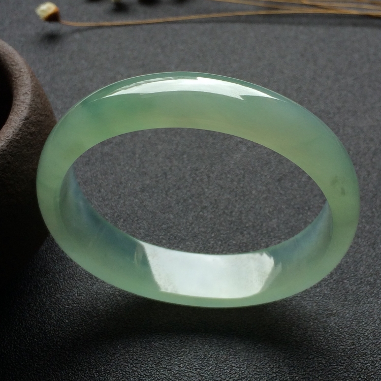 （超值推荐）冰种晴水贵妃镯（55.8mm-48mm）
