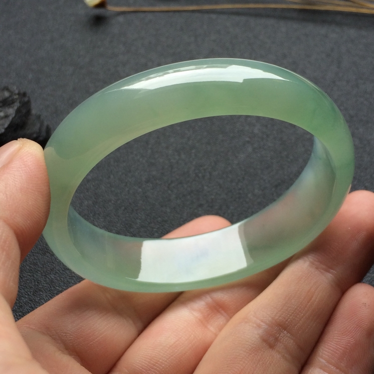 （超值推荐）冰种晴水贵妃镯（55.8mm-48mm）