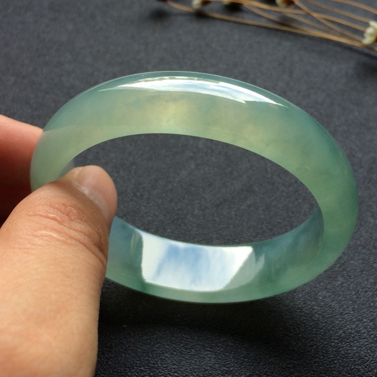 （超值推荐）冰种晴水贵妃镯（56.7mm-49mm）