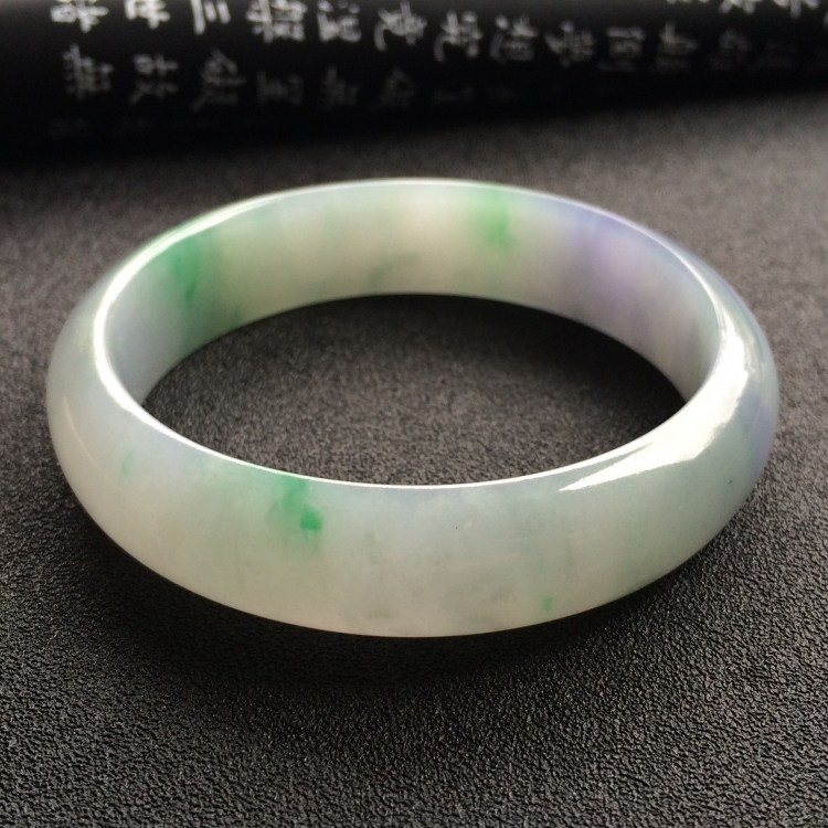 （超值推荐）糯冰种春带彩手镯（57.3mm）