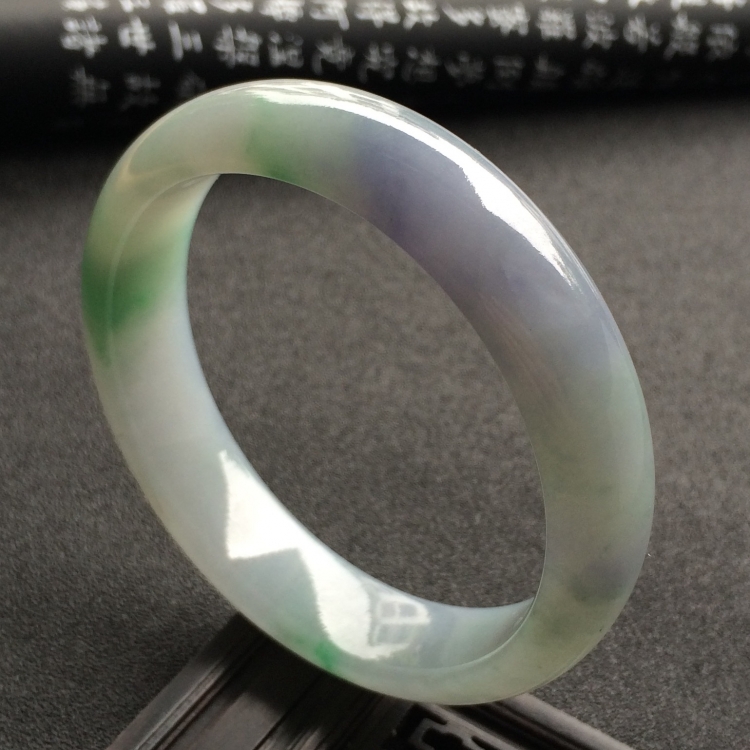 （超值推荐）糯冰种春带彩手镯（57.3mm）