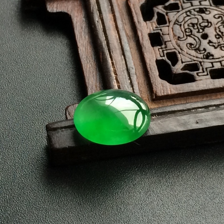 (超值推荐)冰种阳绿戒面