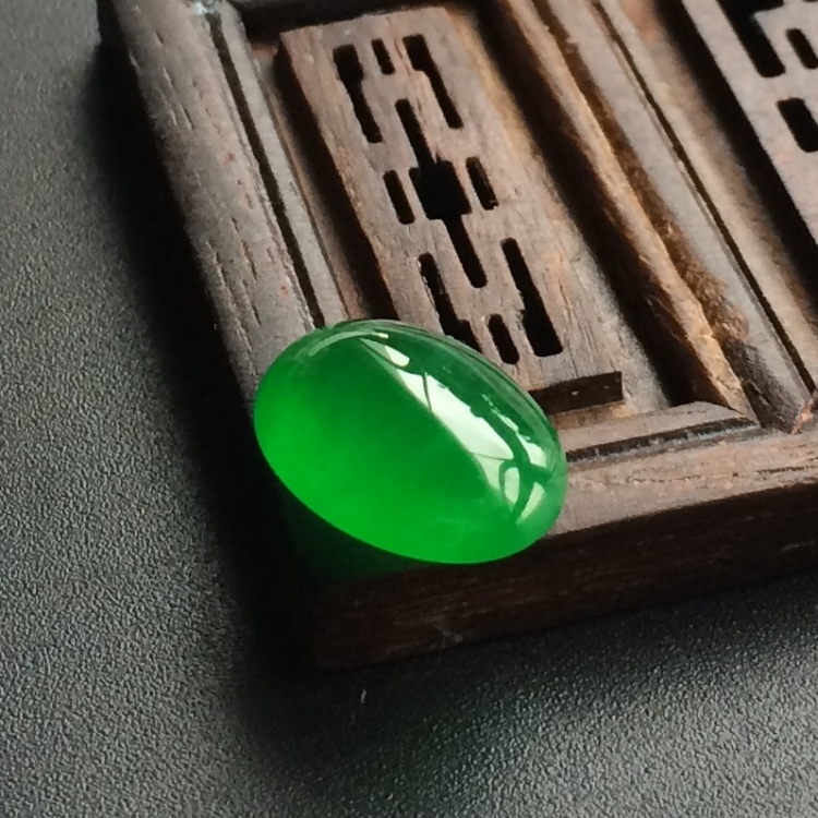 (超值推荐)冰种阳绿戒面