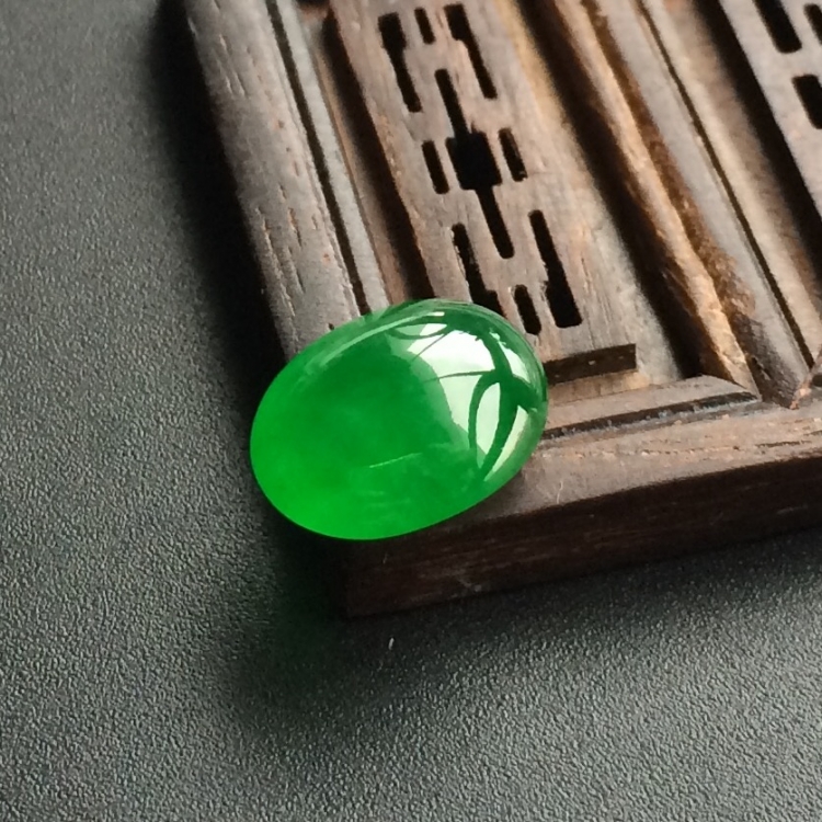 (超值推荐)冰种阳绿戒面