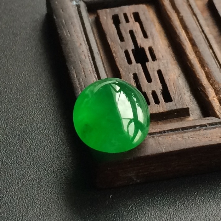 (超值推荐)冰种阳绿戒面