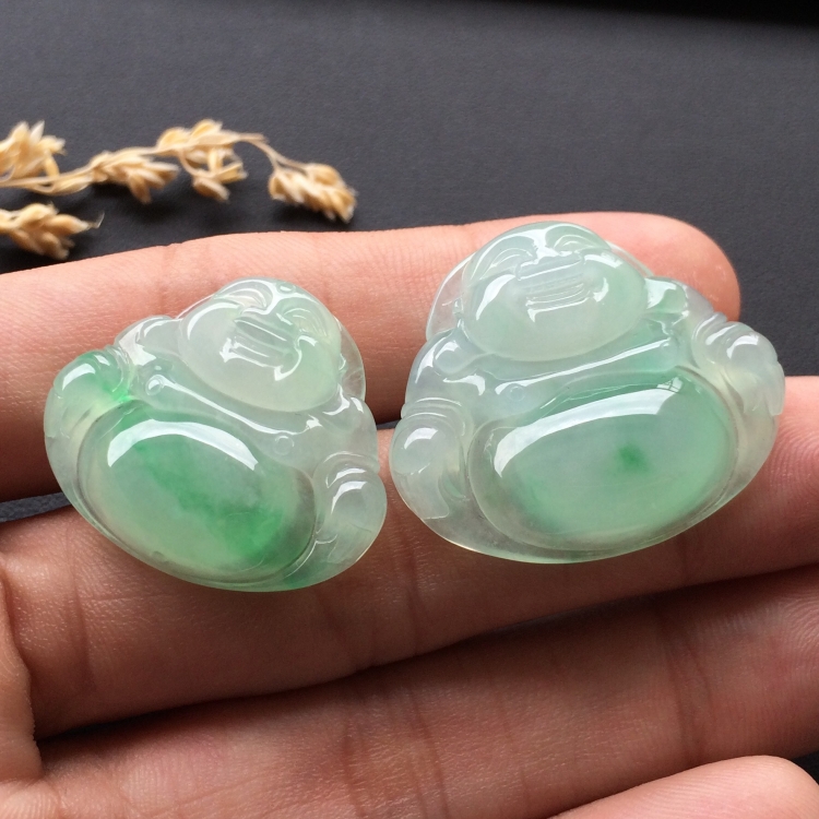 (超值推荐)糯冰种飘翠玉佛挂件