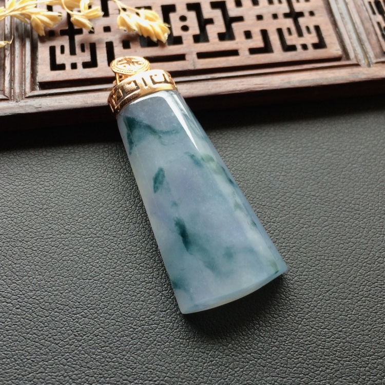 (超值推荐)糯冰种紫罗兰飘花镶玫瑰金平安牌胸坠