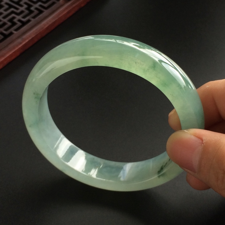 (超值推荐)冰种晴水飘花手镯(57.3mm)